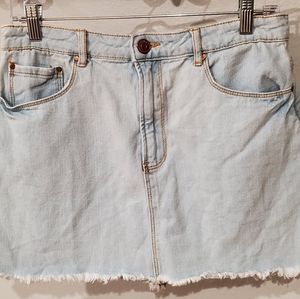 Forever 21 acid wash frayed hem jean skirt 29